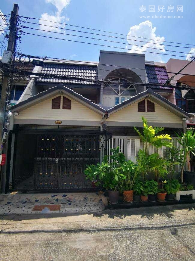 【推荐】Townhome Sukhumvit 36联排出租 3卧170平米 42,000铢/月