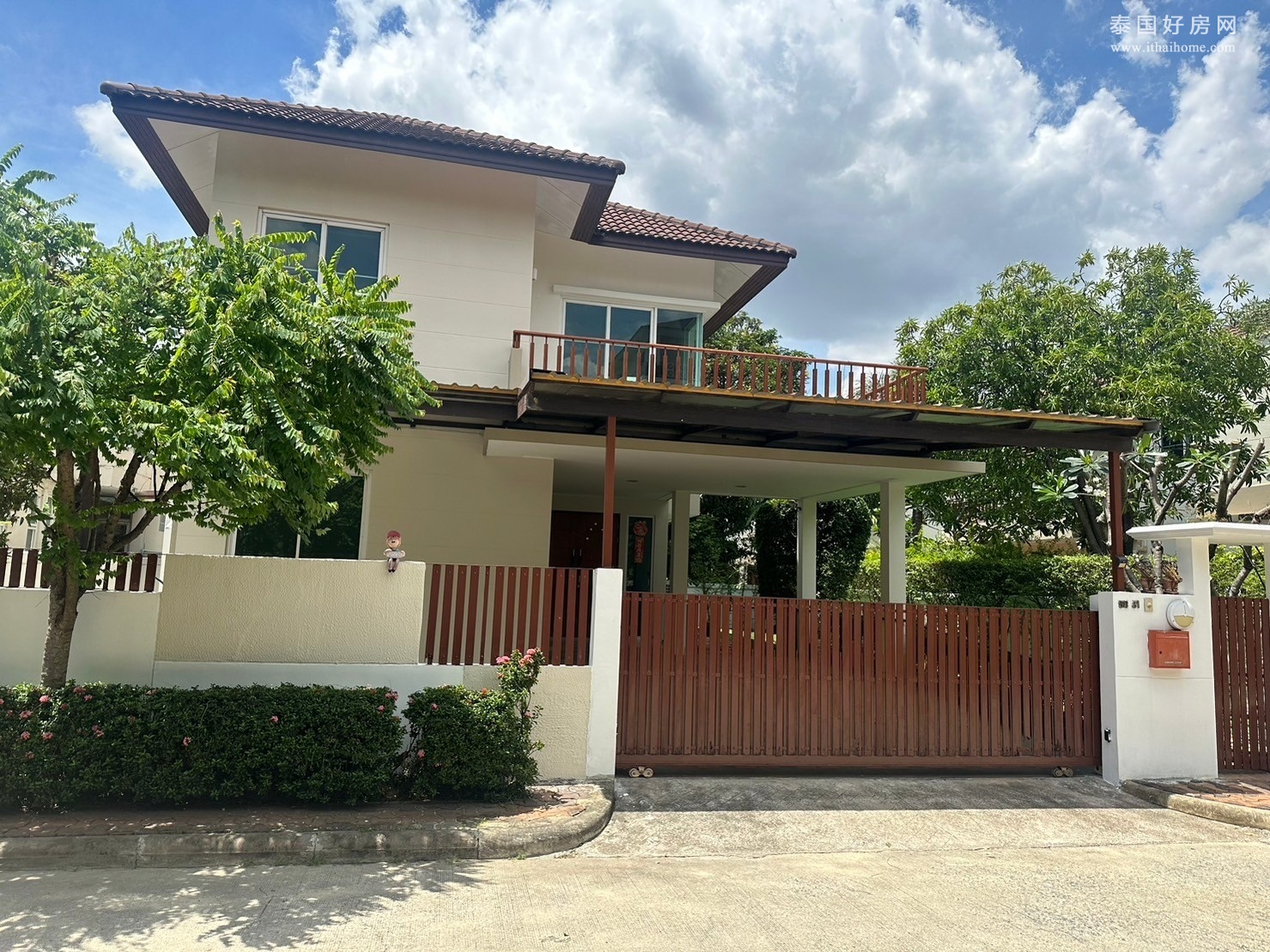 Villa Arcadia Srinakarin 独栋别墅出租 5卧388平米 40,000泰铢/月